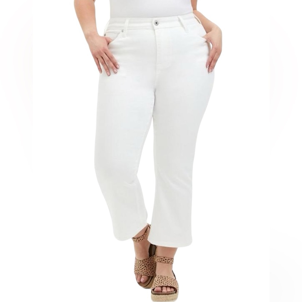 Torrid Crop Mid Rise Flare Jean - Super Soft White size 28